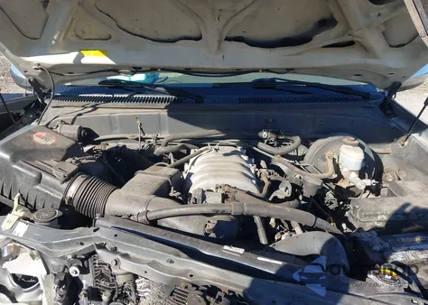 2003 Toyota Tundra Sr5 V8 from USA, damaged, VIN 5TBRT34153S347434
